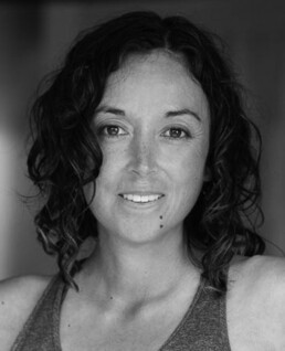 Emi Kubota, Certified Pinnacle Business Guide