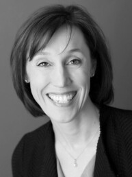Julie Ennis, Certified Pinnacle Business Guide